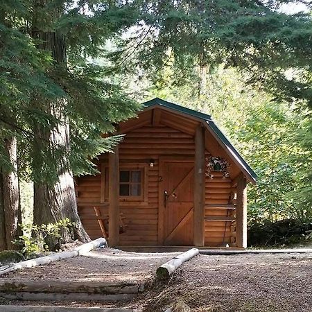 Sicamous Rv & Cabin Resort Malakwa Ngoại thất bức ảnh