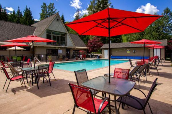 Sicamous Rv & Cabin Resort Malakwa Ngoại thất bức ảnh