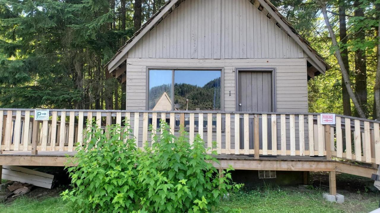 Sicamous Rv & Cabin Resort Malakwa Ngoại thất bức ảnh